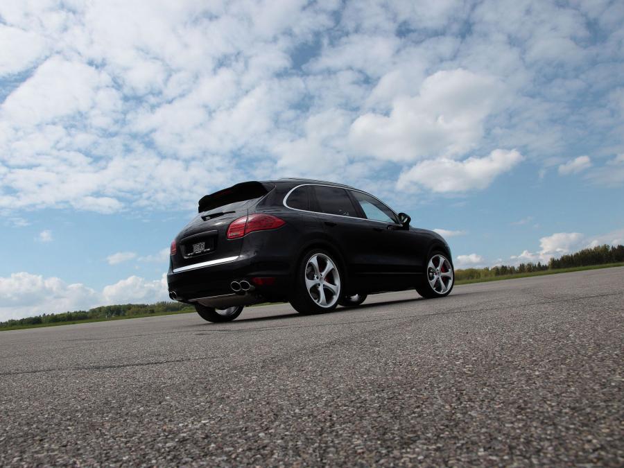  Porsche Cayenne by TechART 2010 года  (фото 8 из 10)